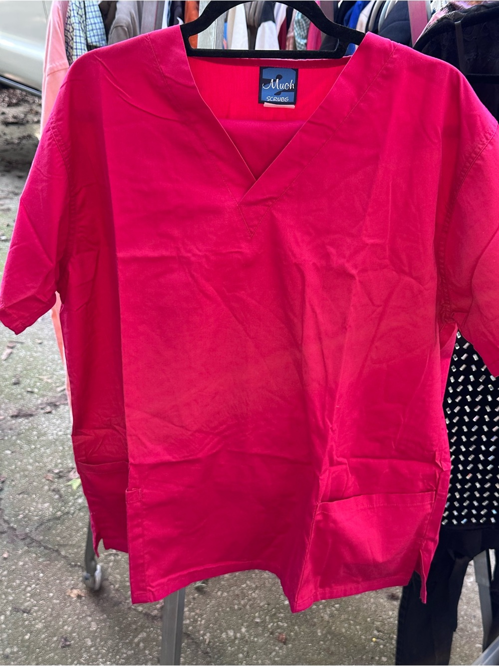 Women’s Scrub set in Bright Pink